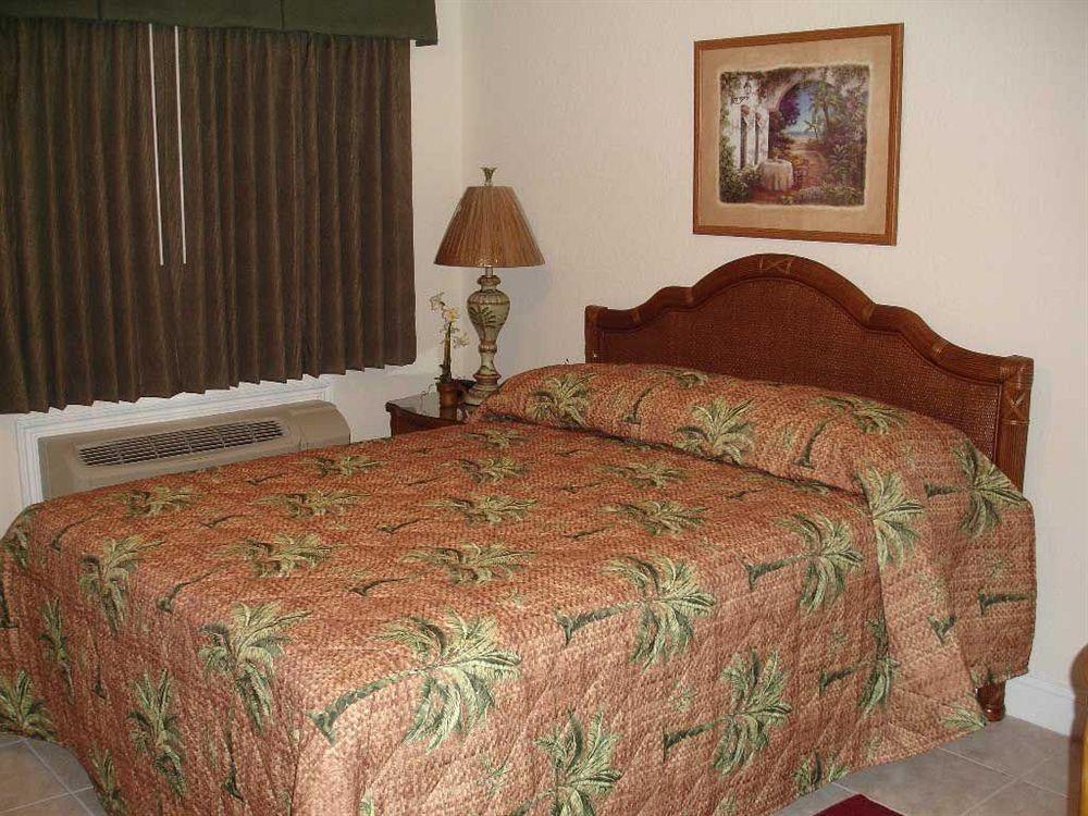 Royal Orleans Resort Unit 113 Redington Beach Exterior photo