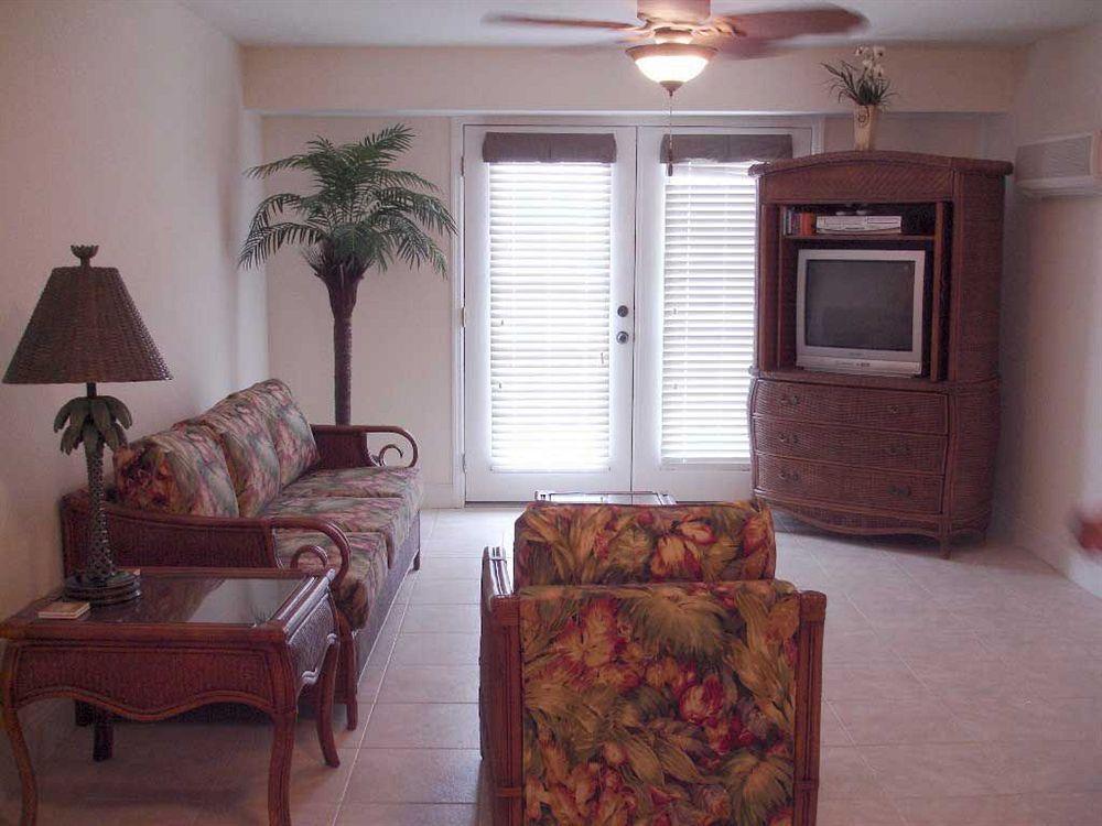 Royal Orleans Resort Unit 113 Redington Beach Room photo