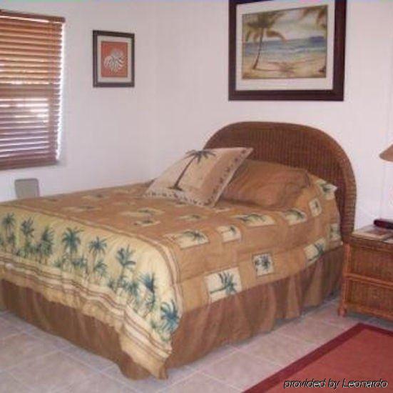 Royal Orleans Resort Unit 113 Redington Beach Room photo