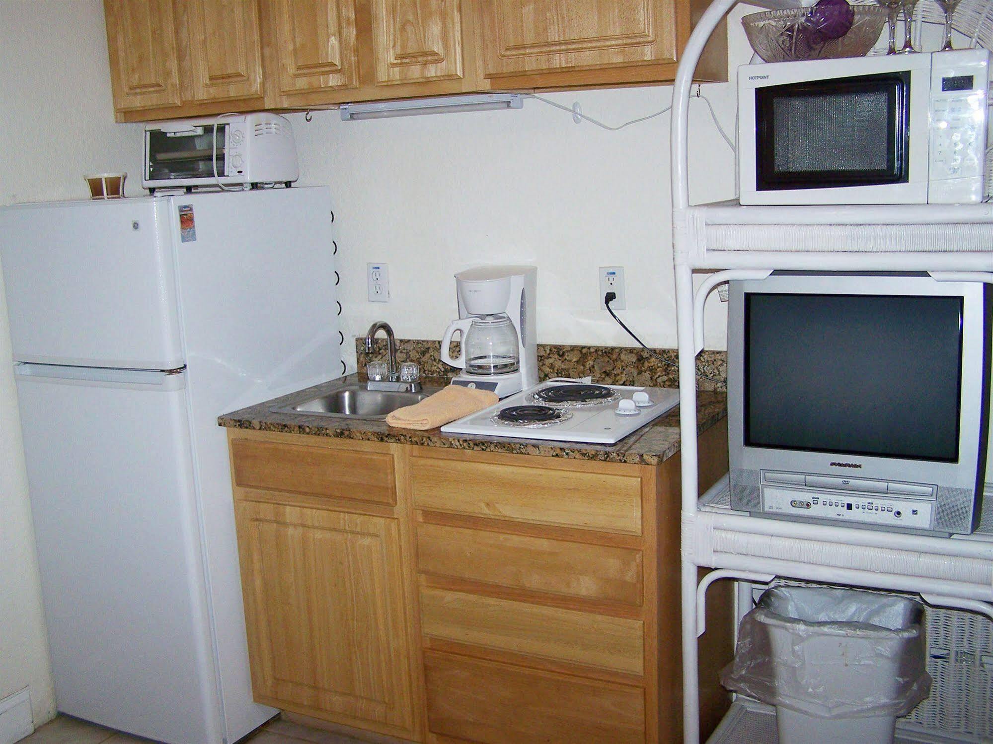 Royal Orleans Resort Unit 113 Redington Beach Exterior photo